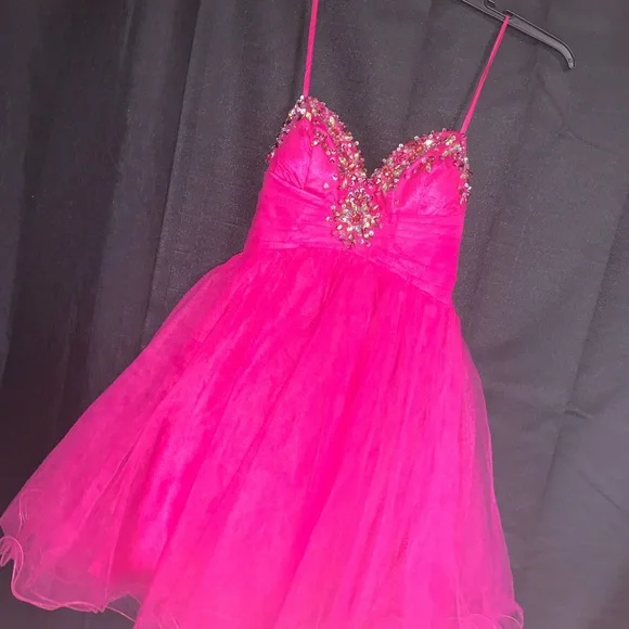 Size 5/6 - Picture 3 of 3